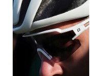 Óculos de ciclismo Rockbros fotocromáticos com proteção UV e lente corretiva - Branco Óculos de ciclismo Rockbros fotocromáticos com proteção UV e lente corretiva - Branco