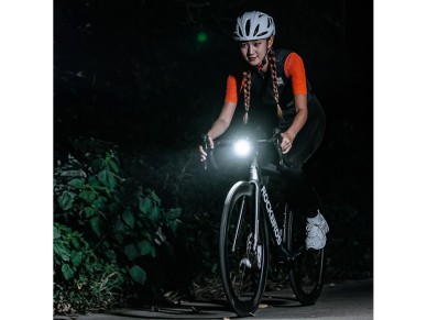 Luz delantera para bicicleta Rockbros RHL1500 5000mAh 1500lm IPX6 - negra Luz delantera para bicicleta Rockbros RHL1500 5000mAh 1500lm IPX6 - negra