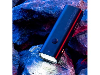 Luz delantera para bicicleta Rockbros RHL600, 600 lm, 2600 mAh, IPX6 - negra Luz delantera para bicicleta Rockbros RHL600, 600 lm, 2600 mAh, IPX6 - negra