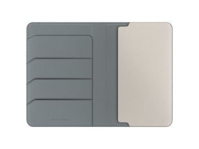 Uniq Belmont RFID Blocking Passport Case - Green/Ivory