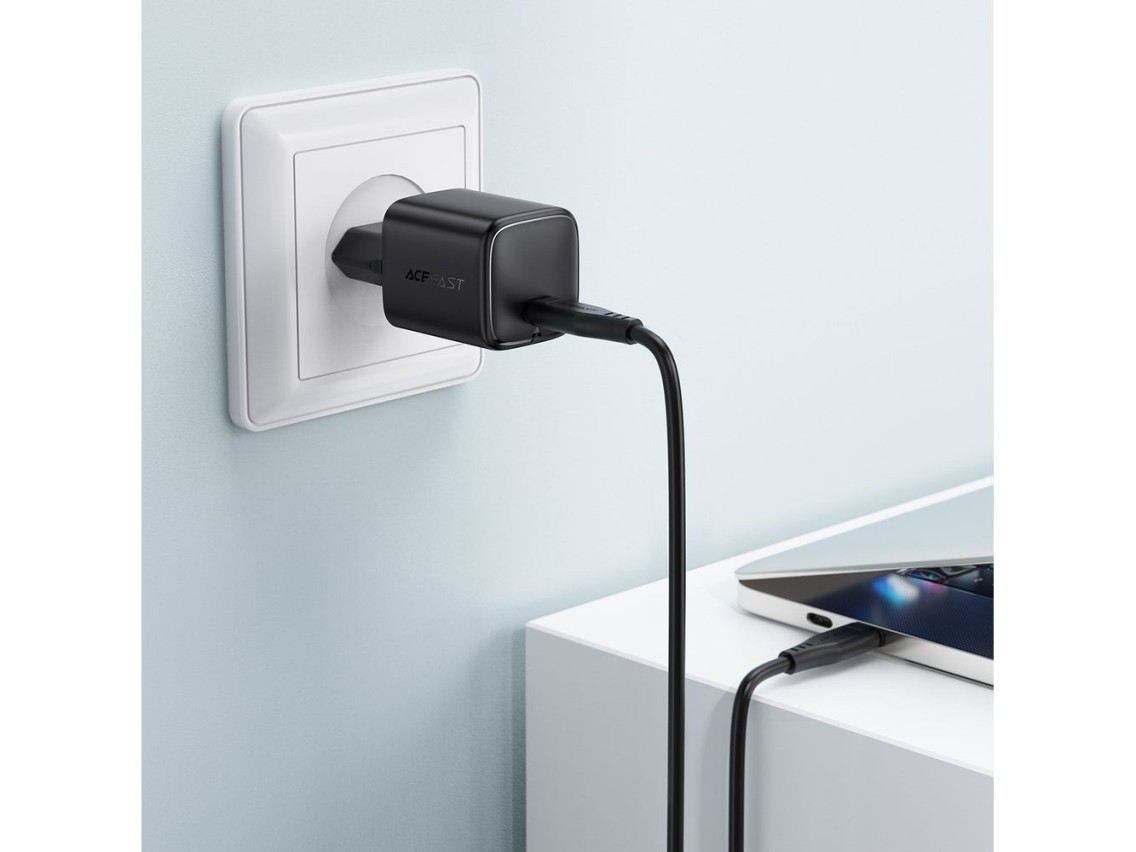 Acefast A119 GaN PD 45W USB-C Wall Charger - Black