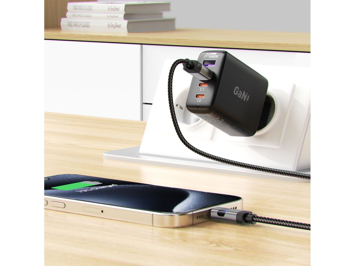 Cable USB-A - USB-C Acefast C15-04 con pantalla, 480 Mb/s, 66 W, 1,2 m - Negro