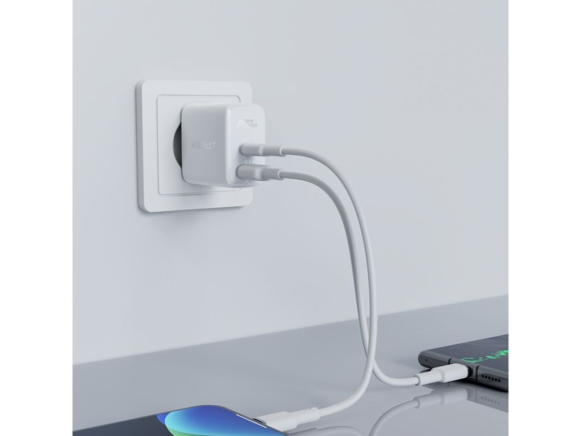 Acefast wall charger USB Type C / USB 32W, PPS, PD, QC 3.0, AFC, FCP white (A5 white)