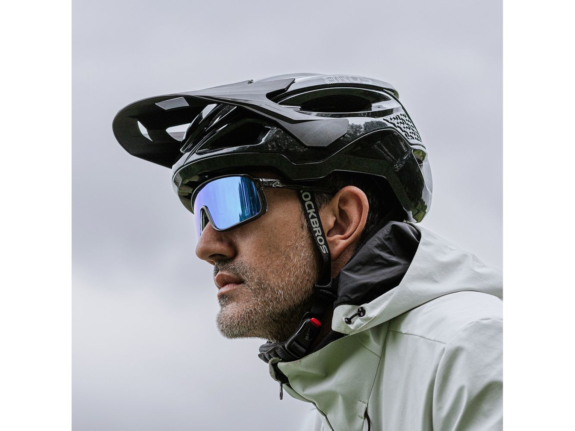 Rockbros LK-99 Mountain Bike Helmet with Adjustable Visor and Magnetic Closure 58-62 cm - Titanium