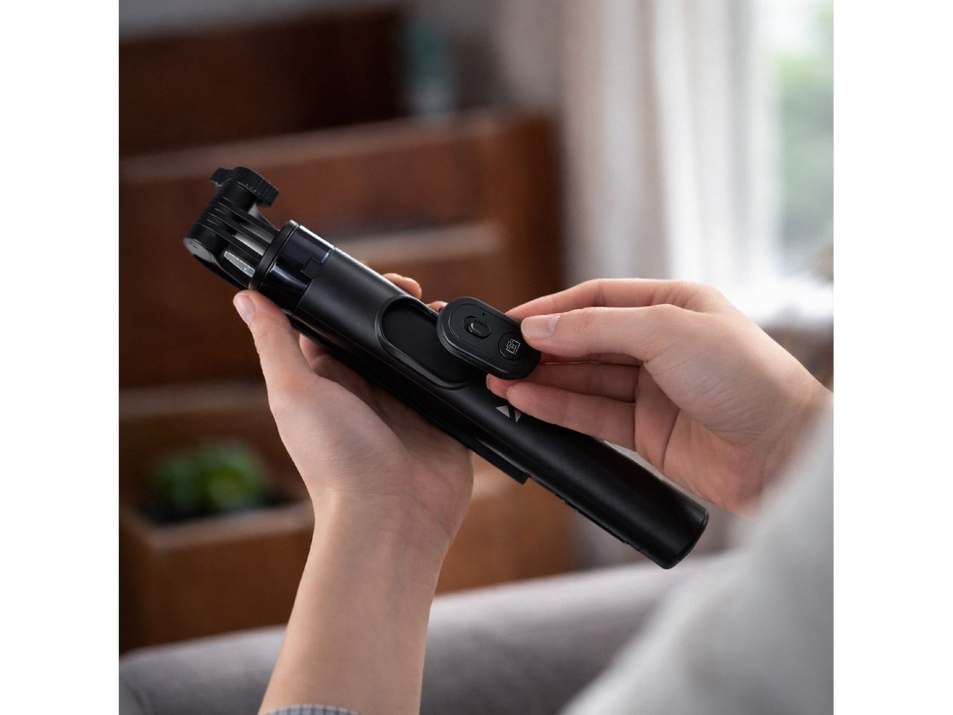 Wozinsky Selfie stick WC1Y30S telescopic tripod 1.3m with phone holder - black