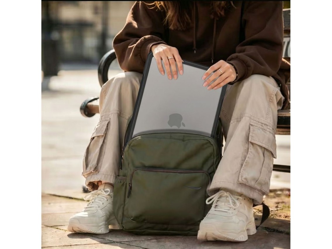 Capa Tech-Protect Velar para MacBook Air 15" 2023/2024/2025/2026 - Preto Transparente