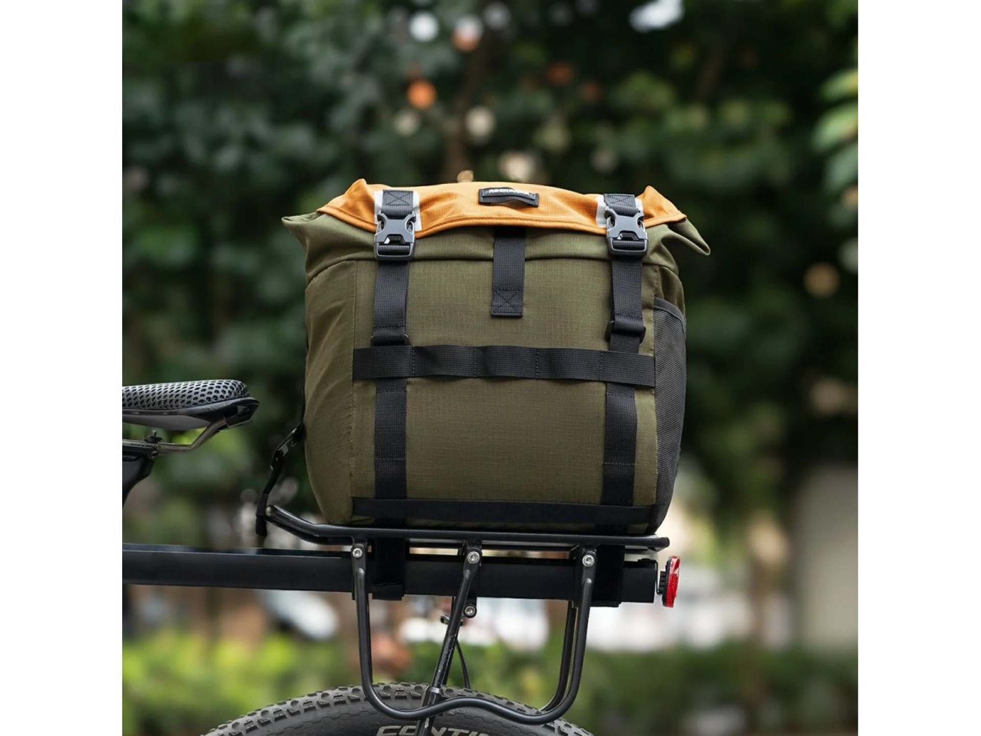 Rockbros W019 Handlebar Bike Bag 13.5-24L - Green-Orange