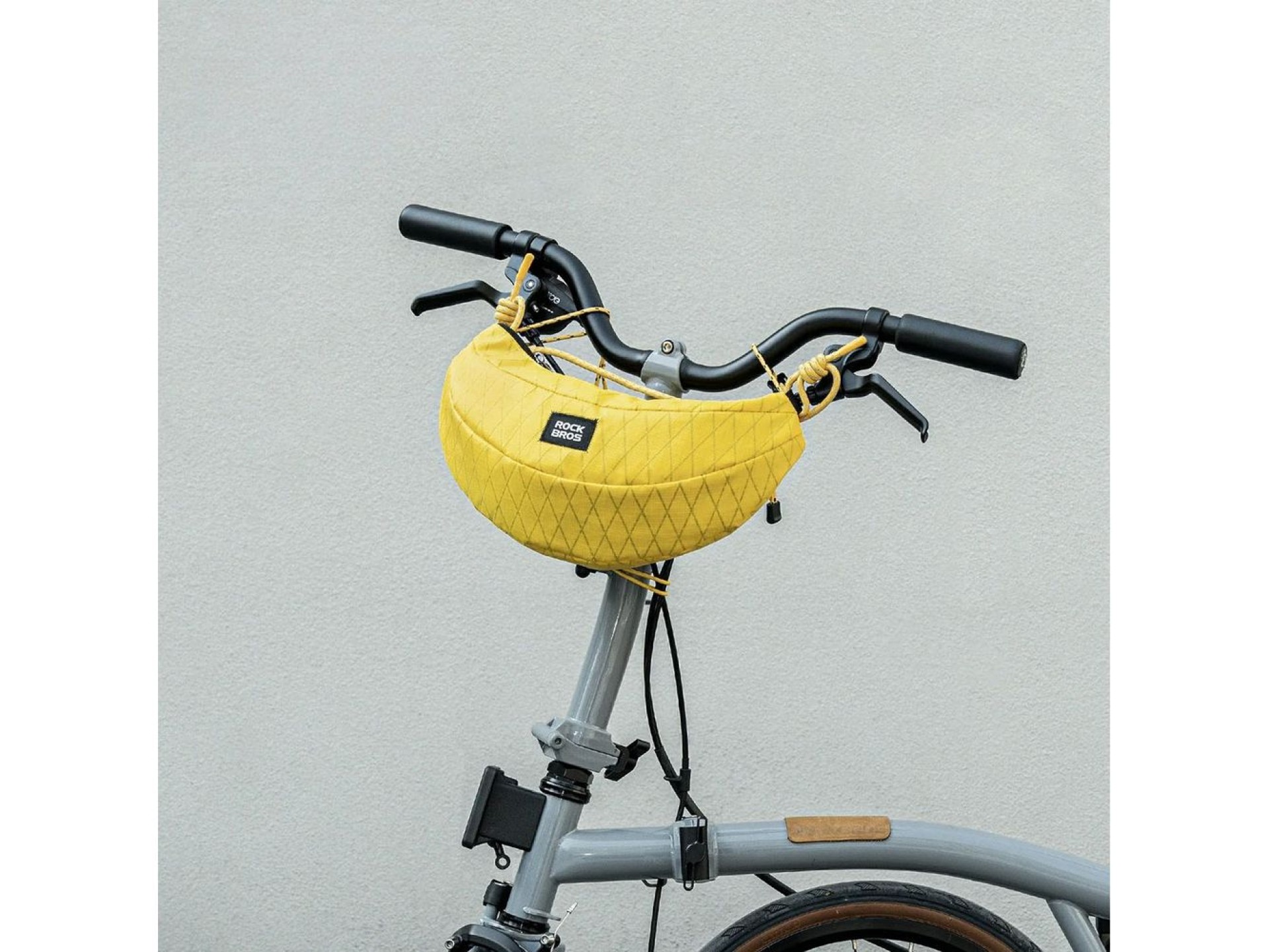 Rockbros H74 Bicycle Bag for Handlebar or Banana Shoulder 1.8L - Yellow
