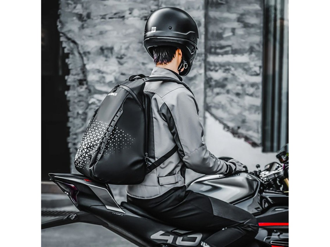 Mochila Rockbros H36 con soporte para casco, 14,5 L - Negra