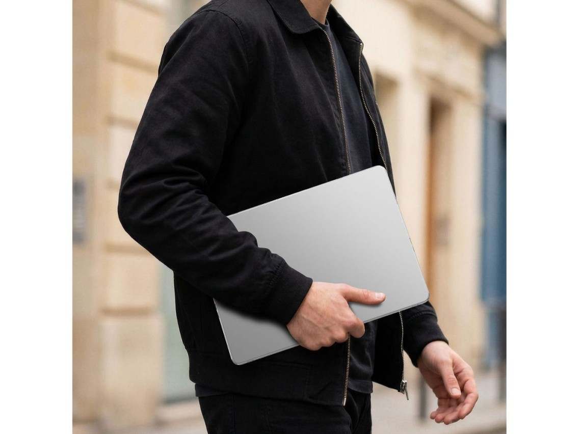 AmazingThing Titan Hardshell Case for MacBook Air M5 14" - Transparent