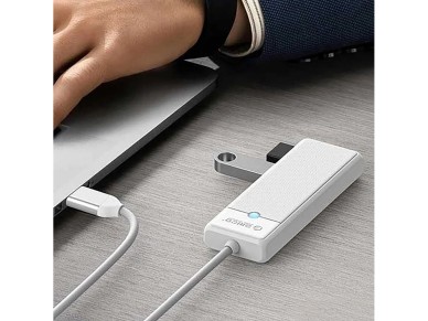 Concentrador USB Orico PAPW4A-C3 de 4 puertos (4 puertos USB-A 3.0, 0,5 m) - blanco