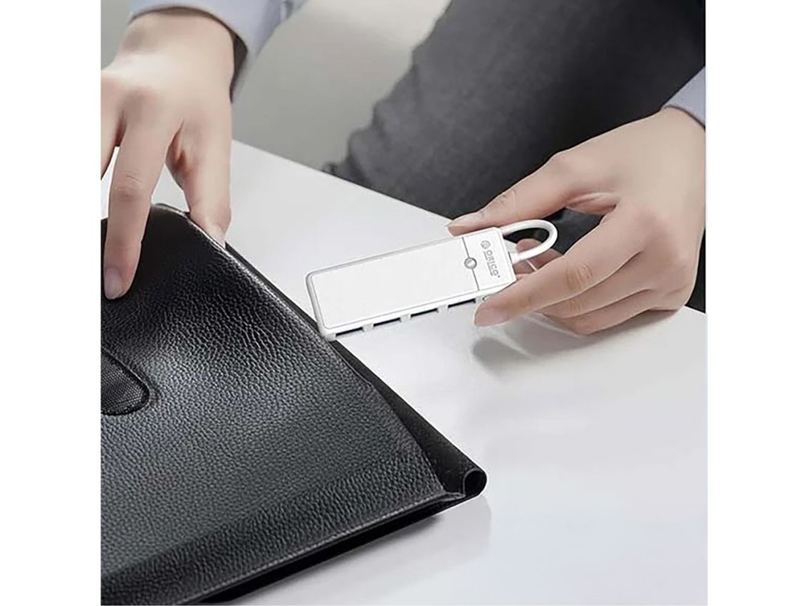 Concentrador USB Orico PAPW4A-C3 de 4 puertos (4 puertos USB-A 3.0, 0,5 m) - blanco