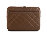 Guess Quilted 4G cover for a 14" laptop - brown Guess Quilted 4G cover for a 14" laptop - brown