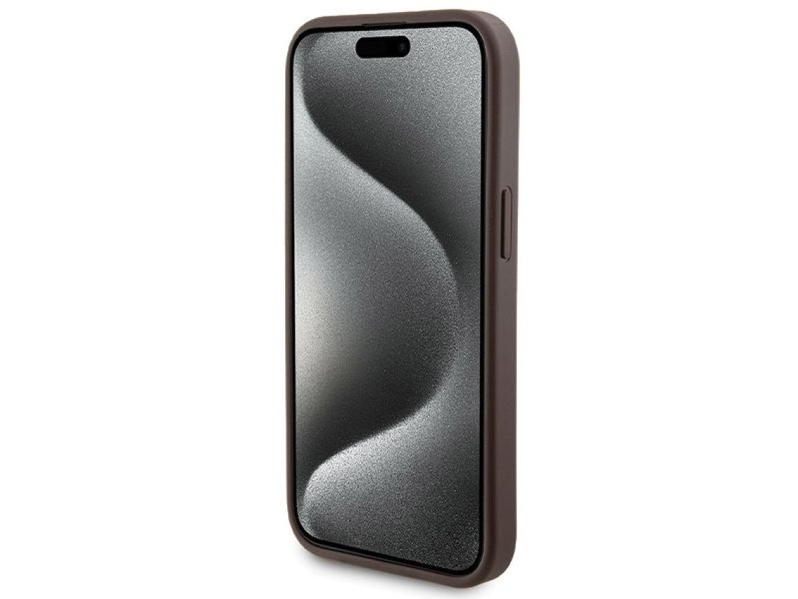 Conjunto Guess 4G com capa Metal Logo para iPhone 15 + carregador port�til MagSafe de 5000mAh - marr