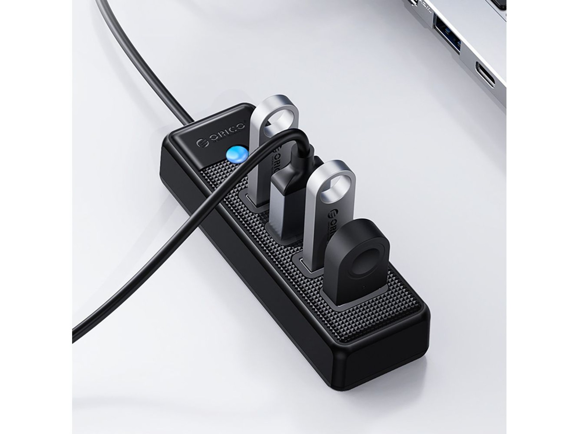 Hub Orico PW4U-U3 USB-A / 4x USB-A 3.0 - preto