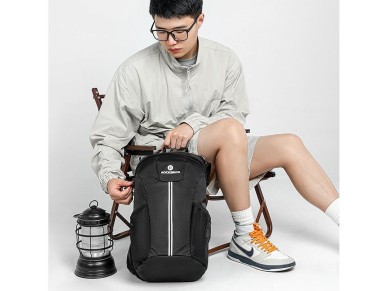 Mochila urbana Rockbros H9 de 20 l, ligera e impermeable - negra