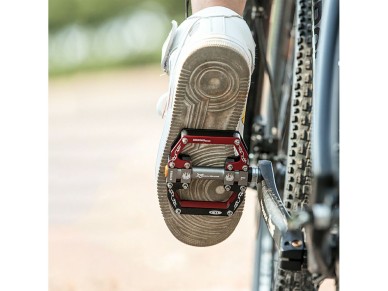 Rockbros 2010-12SBKR Aluminum Bicycle Pedals with Sealed Bearings - Black and Red Rockbros 2010-12SBKR Aluminum Bicycle Pedals with Sealed Bearings - Black and Red