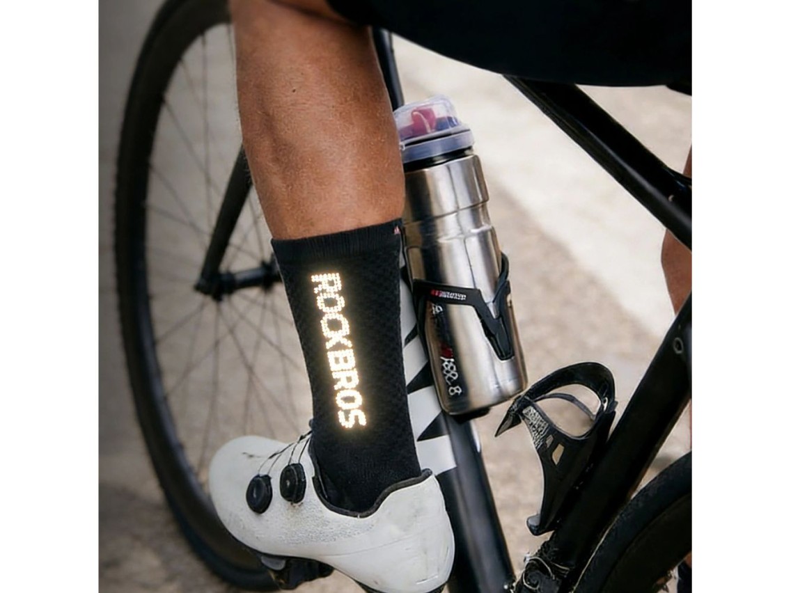 Meias de ciclismo refletoras Rockbros 490067002 tamanho P - Pretas