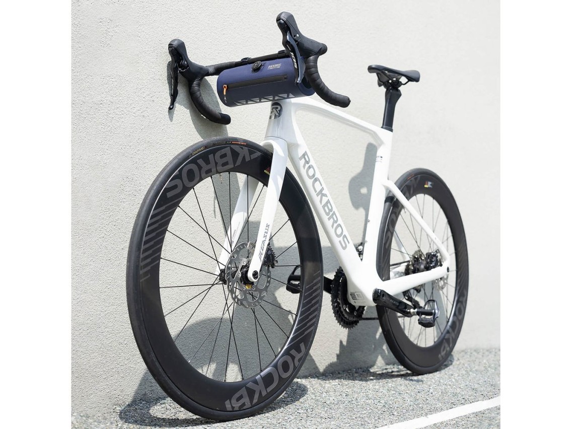 Rockbros AS-143 ROAD TO SKY handlebar bicycle bag waterproof 2 l - blue
