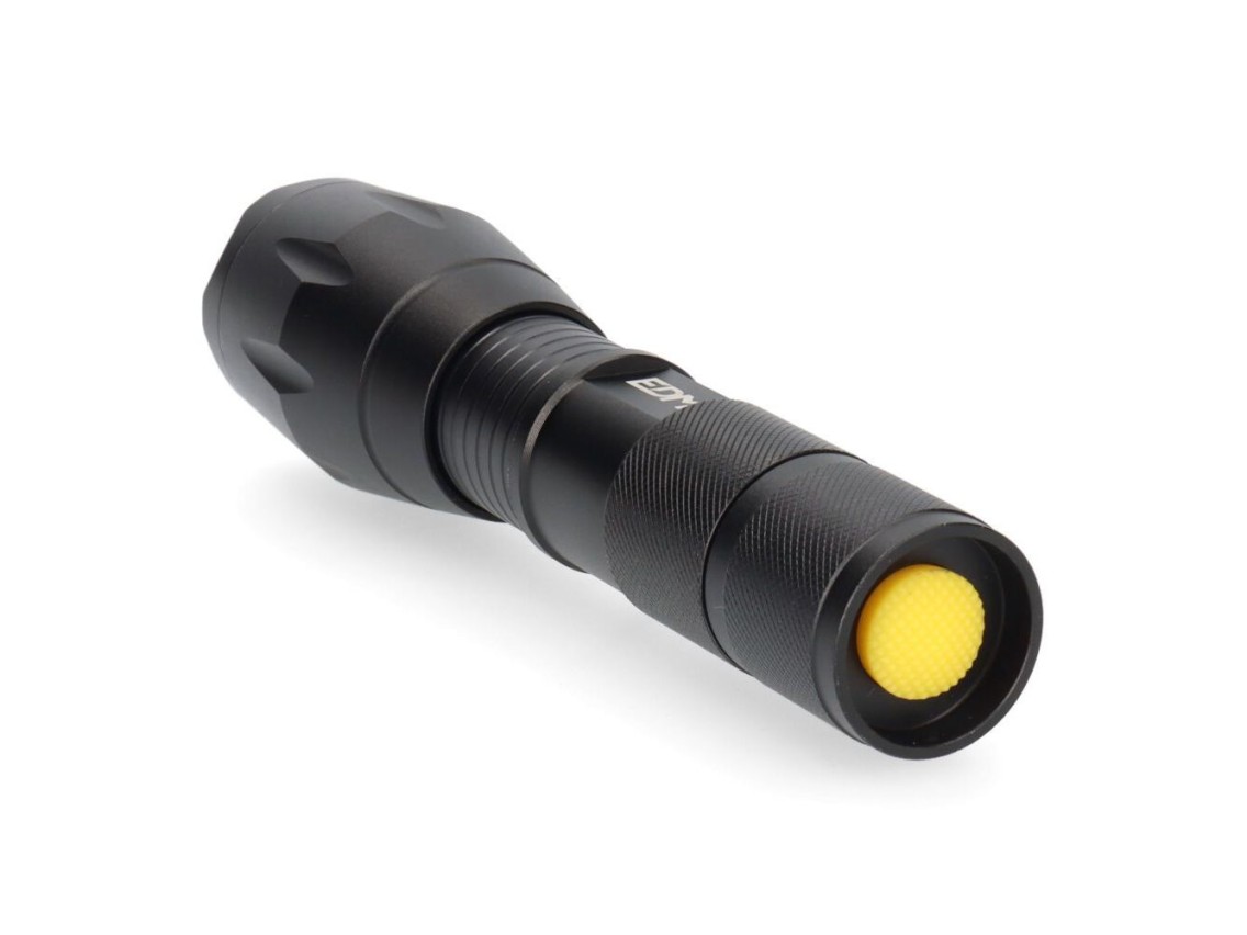 Lanterna led tactical force, zoom, alum�nio, 3 w 140 lm 3xaaa (inclu�das)