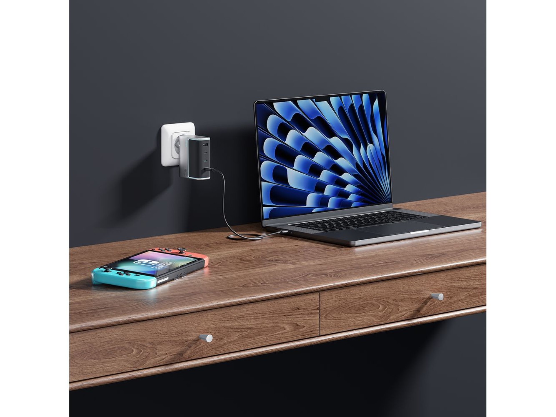 Cargador de pared Cuktech AD1404UEU de 140 W GaN con 3 puertos USB-C + USB-A y cable USB-C - Gris