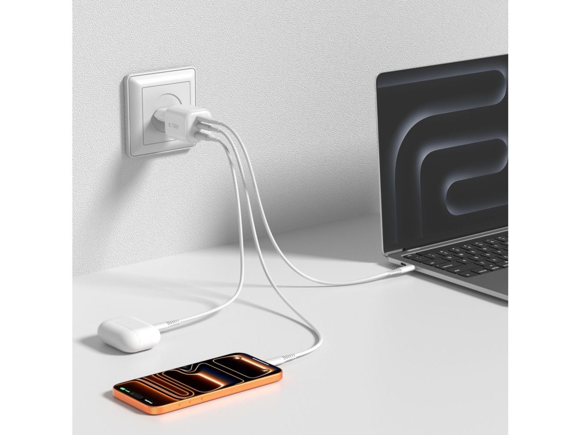 Tech-Protect NCA100W-GaN 3-Port PD 3.2 100W / QC3.0 Wall Charger - White