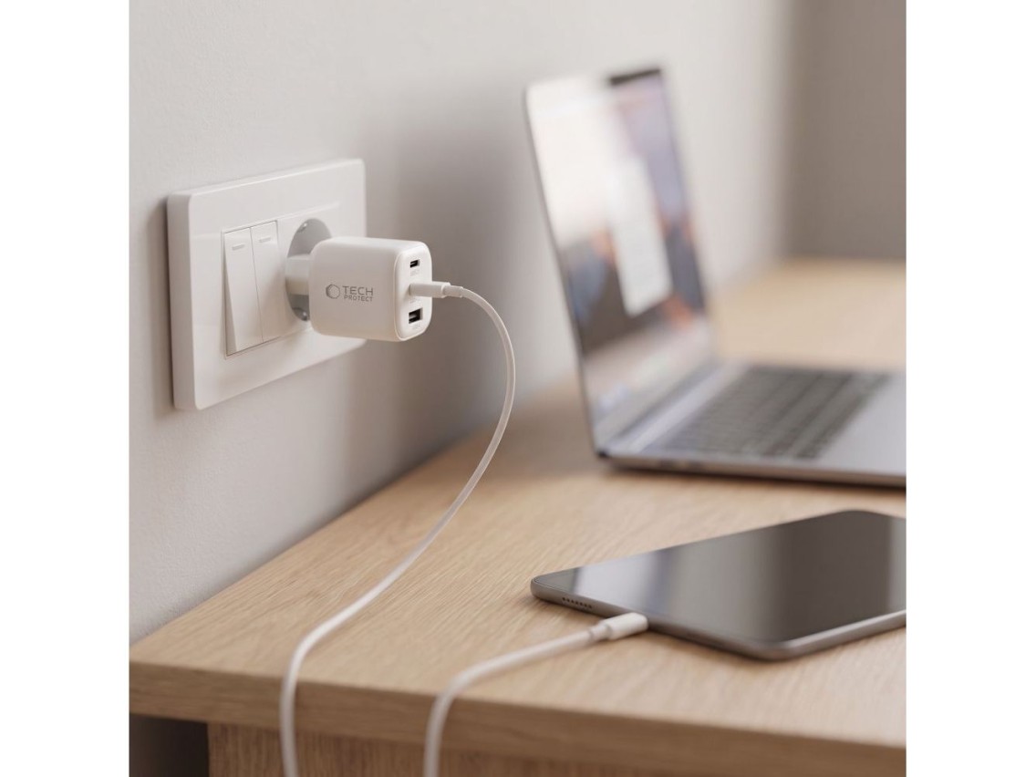Tech-Protect NCA100W-GaN 3-Port PD 3.2 100W / QC3.0 Wall Charger - White