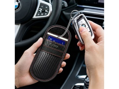 Capa antirroubo Tech-Protect KLR100 RFID - preta e vermelha
