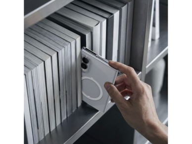 Funda Spigen AirSkin MagFit MagSafe para Samsung Galaxy Z Fold 8 - Transparente y blanca
