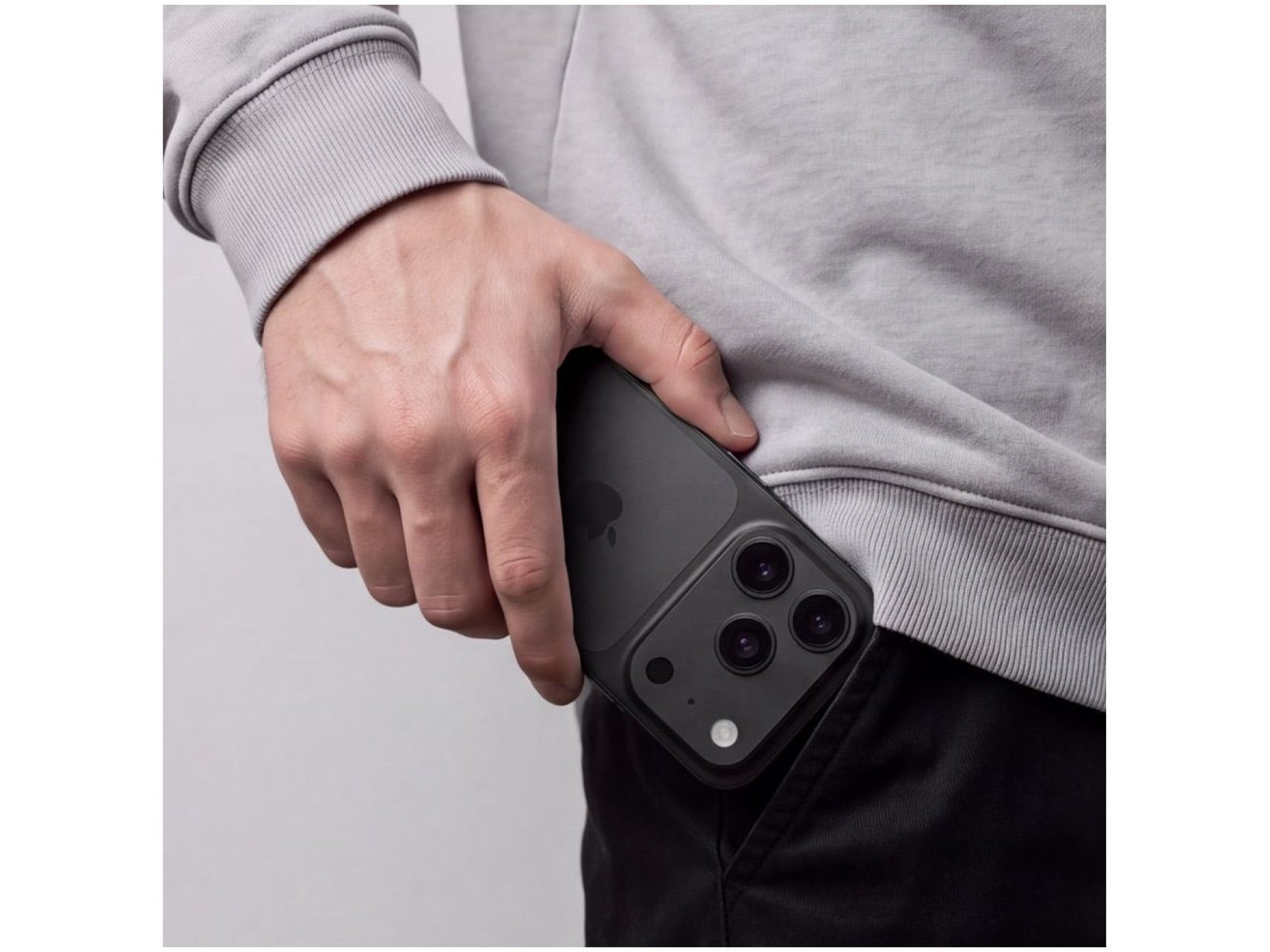 Capa protetora para câmera Tech-Protect Camalloy Fit+ para iPhone 18 Pro - Preta