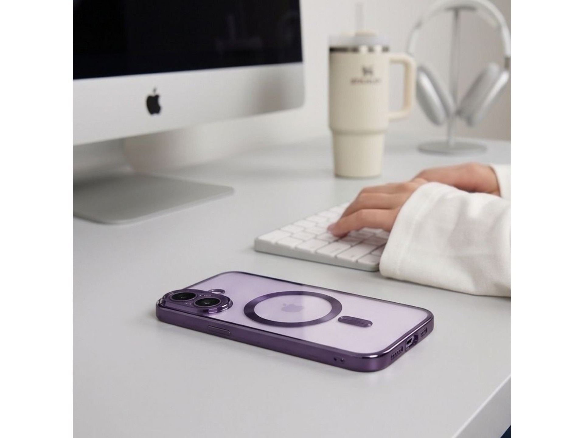 Tech-Protect MagFlex Case for iPhone 17 - Transparent Purple