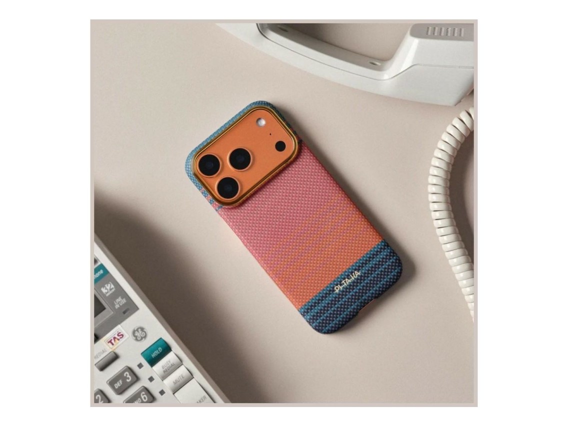 Capa PITAKA Edge Case California Dream 04 para iPhone 17 Pro Max p�r do sol