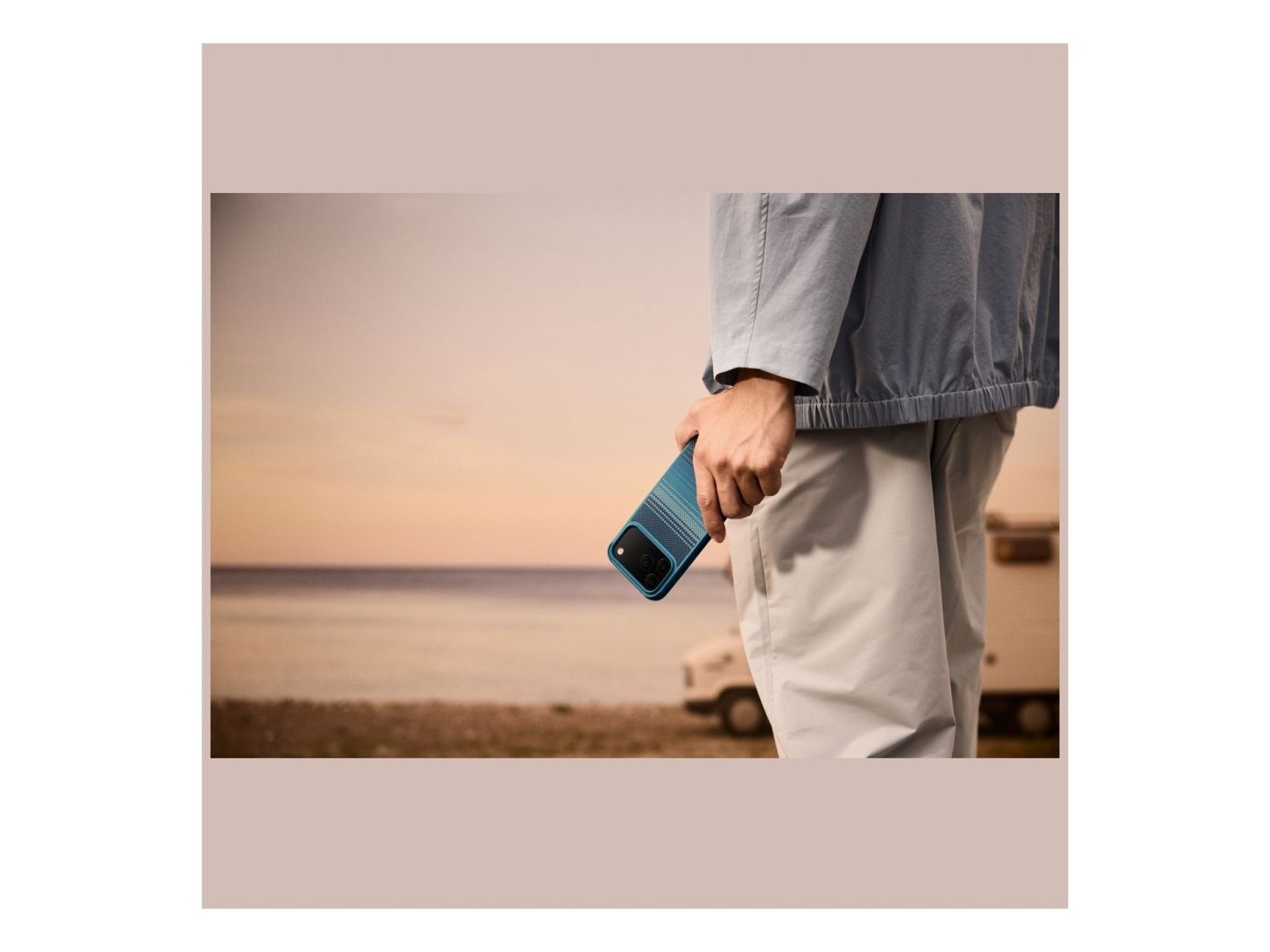 Capa PITAKA Aramid ProGuard MagSafe para iPhone 17 Pro moonrise