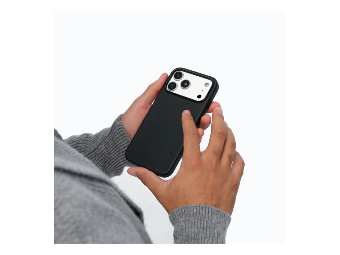 Moft Snap Movas MagSafe Case for iPhone 17 Pro Max black