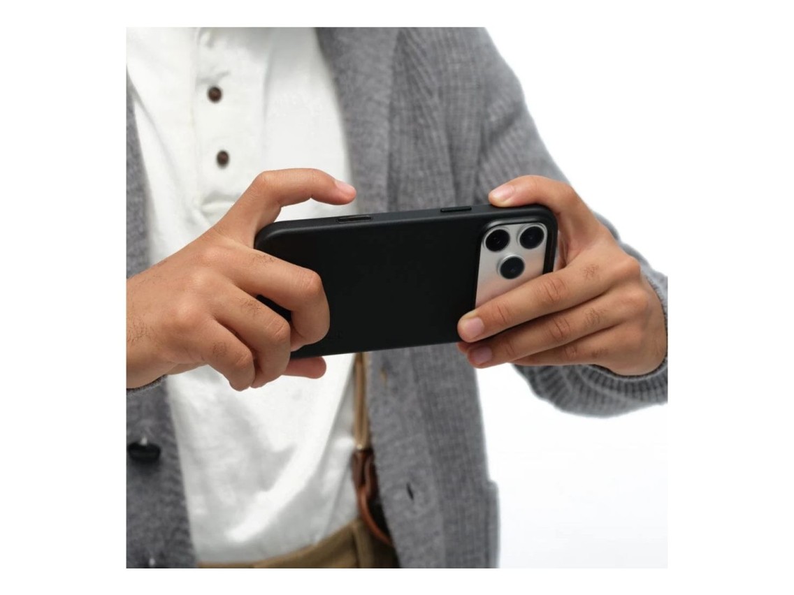 Moft Snap Movas MagSafe Case for iPhone 17 Pro Max black