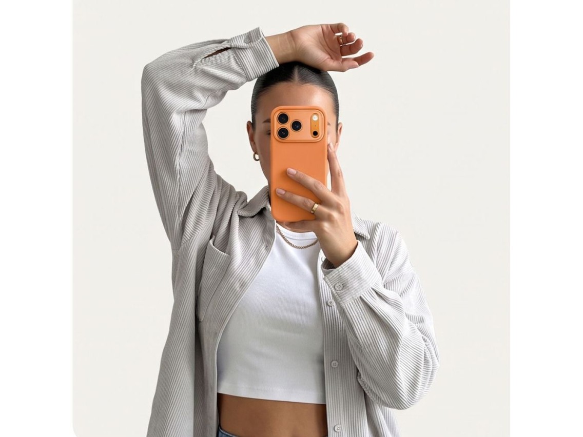 Tech-Protect Uniq MagSafe CC Case for iPhone 18 Pro Max / 17 Pro Max - Orange