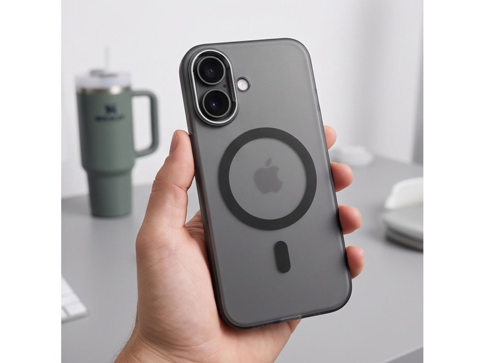 Tech-Protect MagZero MagSafe case for iPhone 17 - matte black