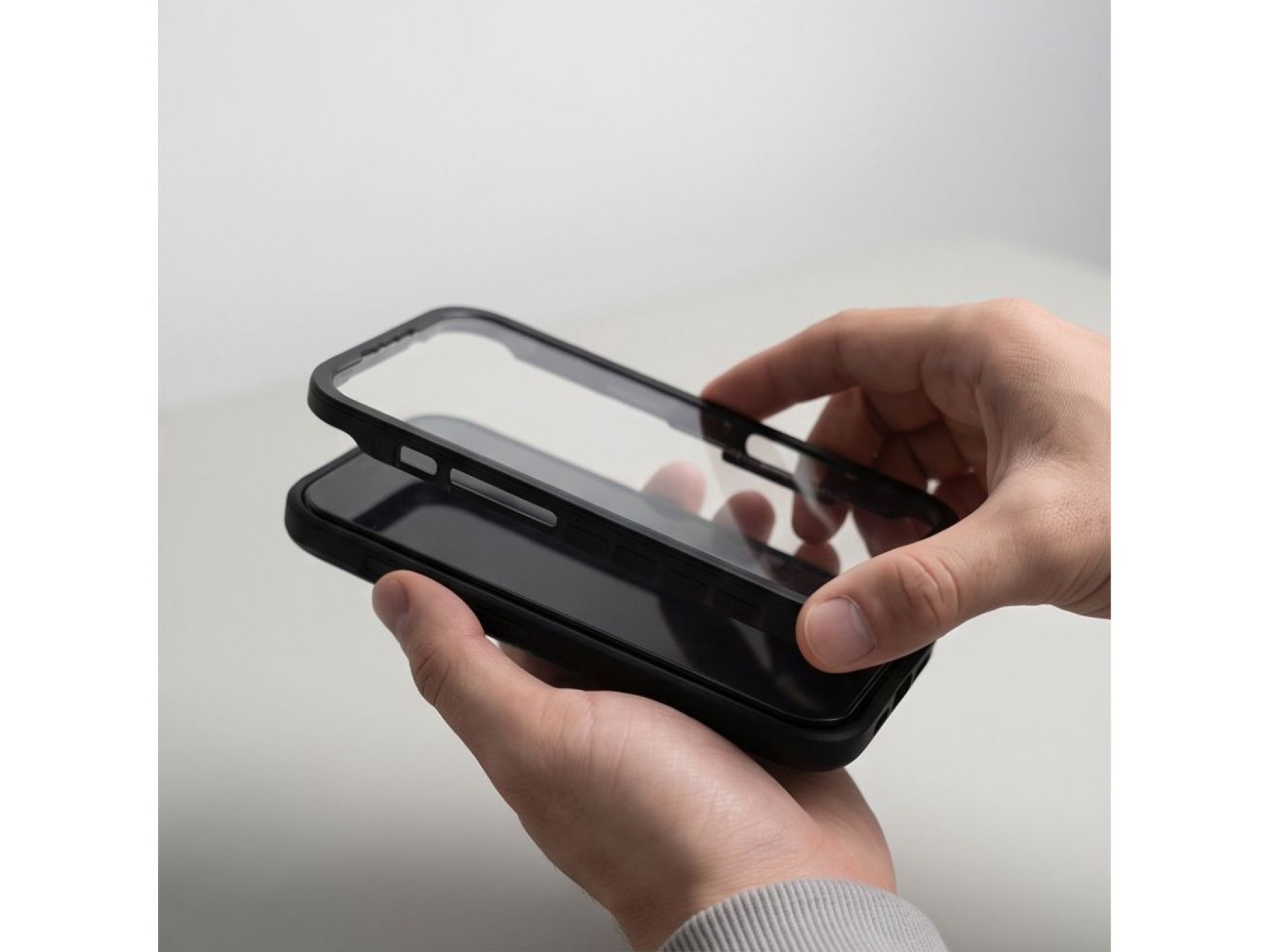 Capa Tech-Protect Defense MagSafe para iPhone 17 Pro / 18 Pro - Preto Fosco