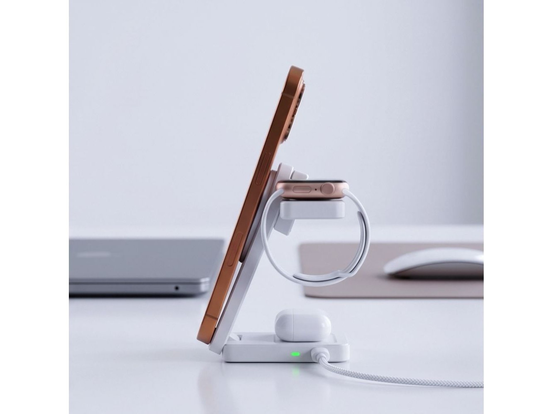 Cargador inalámbrico Tech-Protect A56 3 en 1 MagSafe de 25 W QI2.2 + cable USB-C/USB-C de 100 cm - B