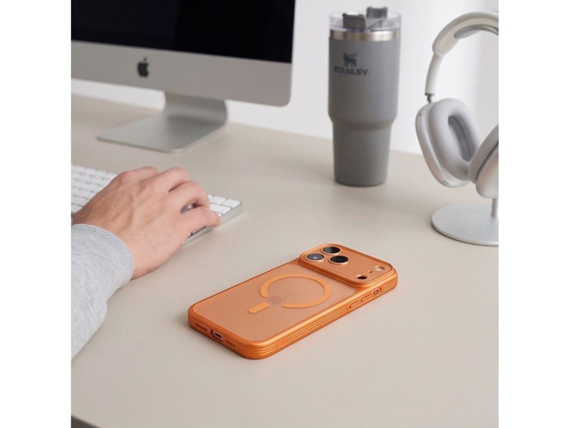 Tech-Protect MagPrime MagSafe CC Case for iPhone 18 Pro Max / 17 Pro Max - Matte Orange