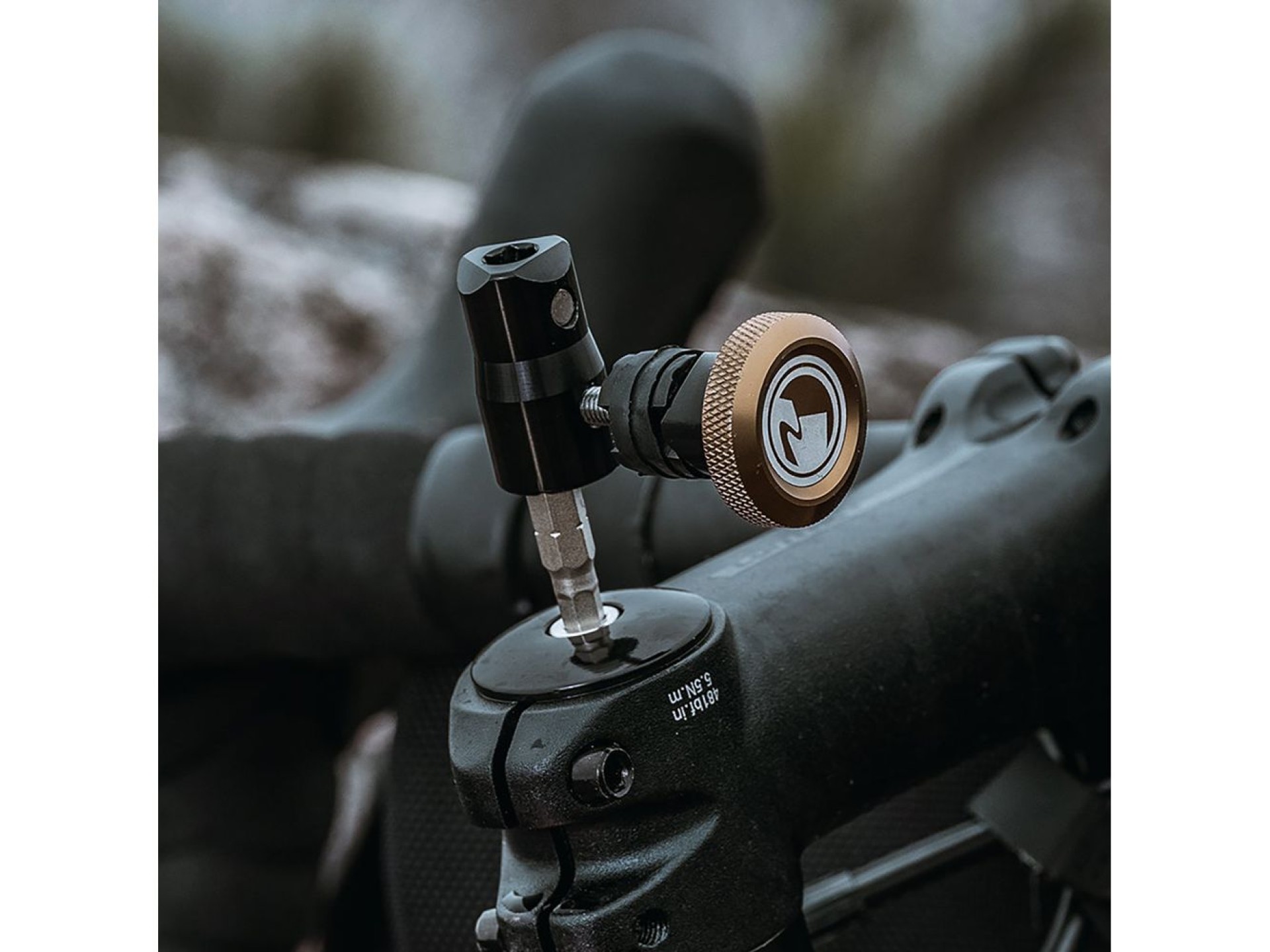 Rockbros ROAD TO SKY VK-KC10 6-in-1 Handlebar-Mounted Bicycle Multitool - Brown