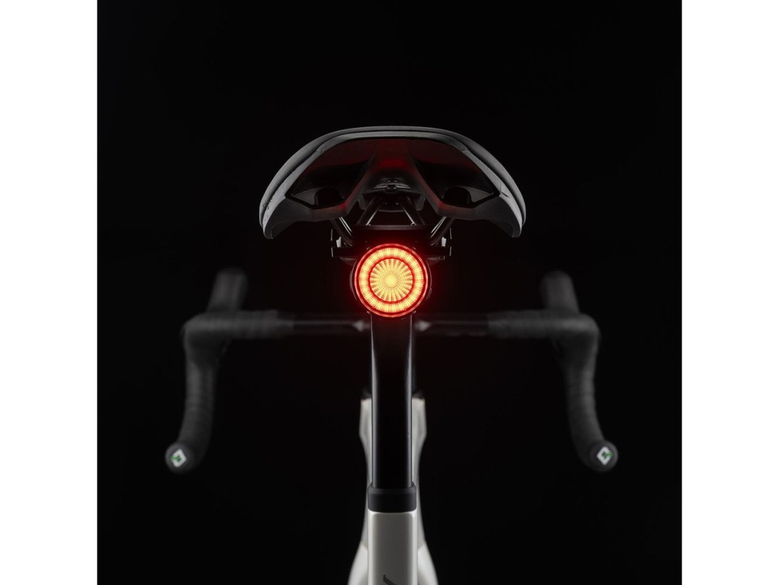 Luz trasera inteligente Rockbros RL1F ROAD TO SKY - negra