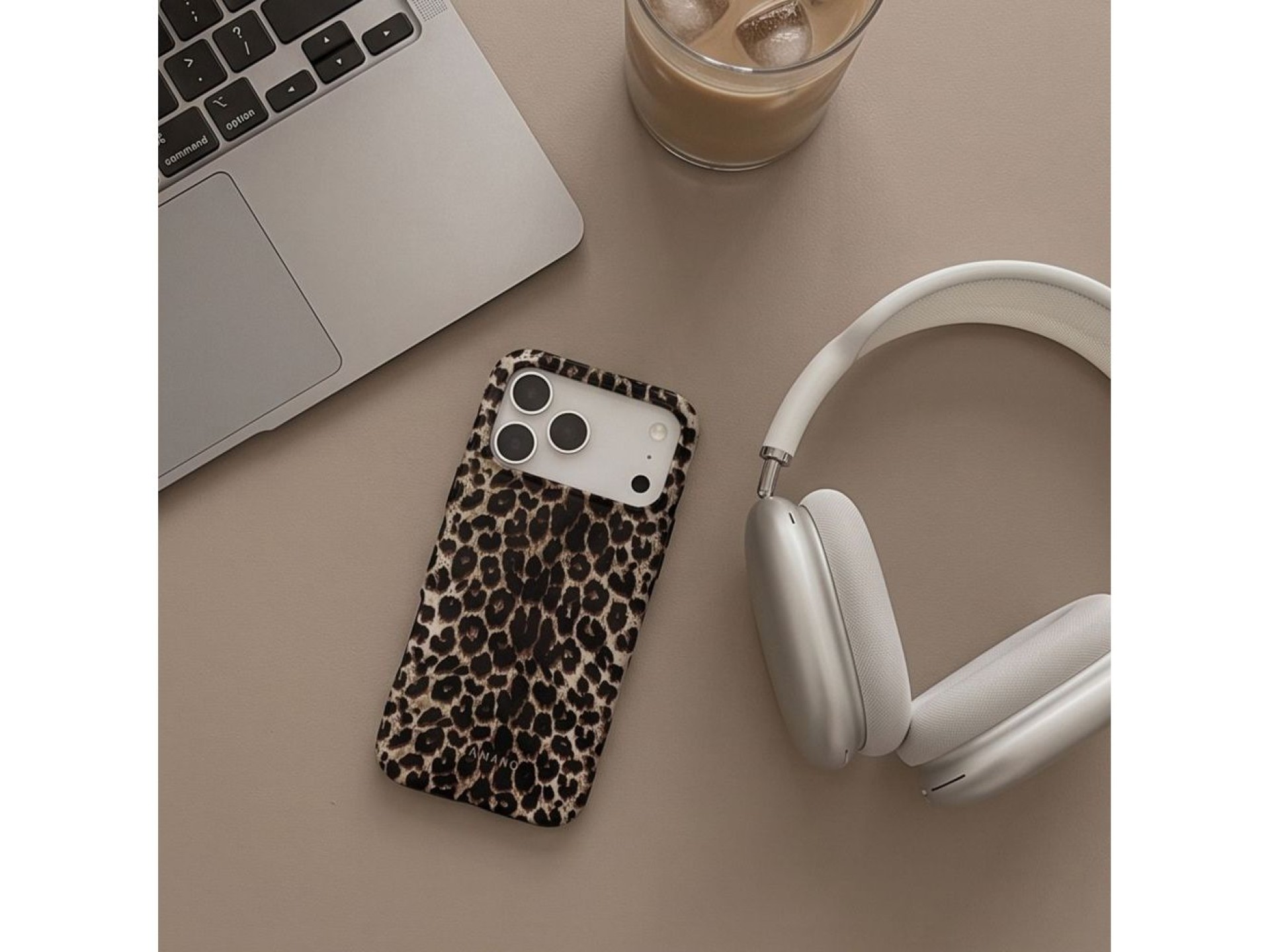 Funda Tech-Protect Lamano MagSafe para iPhone 18 Pro Max / 17 Pro Max - Negro y Beige
