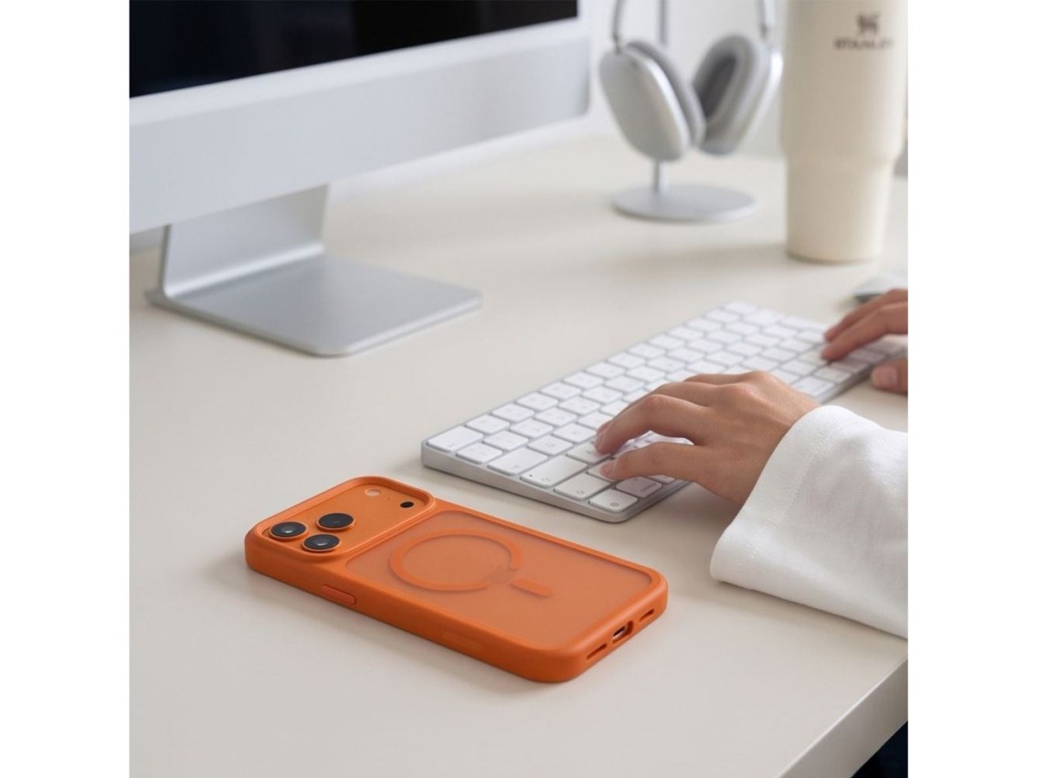 Capa Tech-Protect Magmat Magsafe CC para iPhone 18 Pro / 17 Pro - laranja fosco