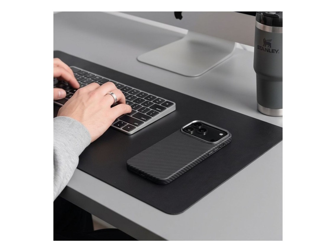 Tech-Protect Ion Carbon MagSafe Case for iPhone 18 Pro / 17 Pro - Black & Silver