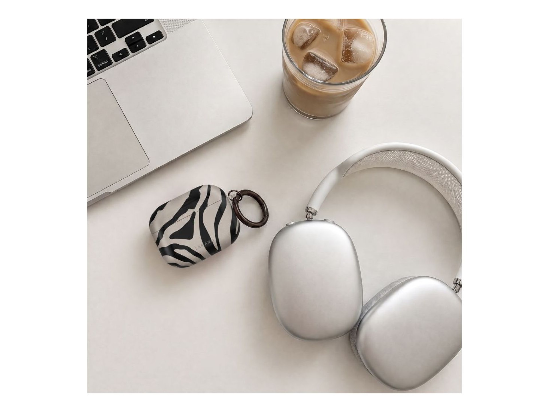 Capa Tech-Protect Lamano para AirPods 4/5 - preta e bege