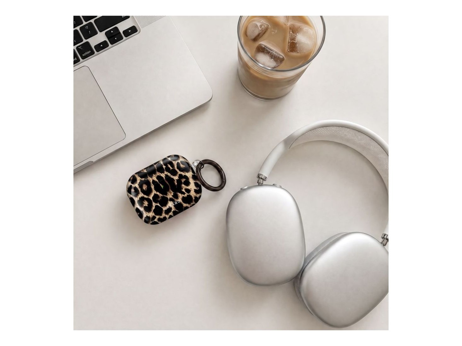 Tech-Protect Lamano case for AirPods Pro 3 - black and brown