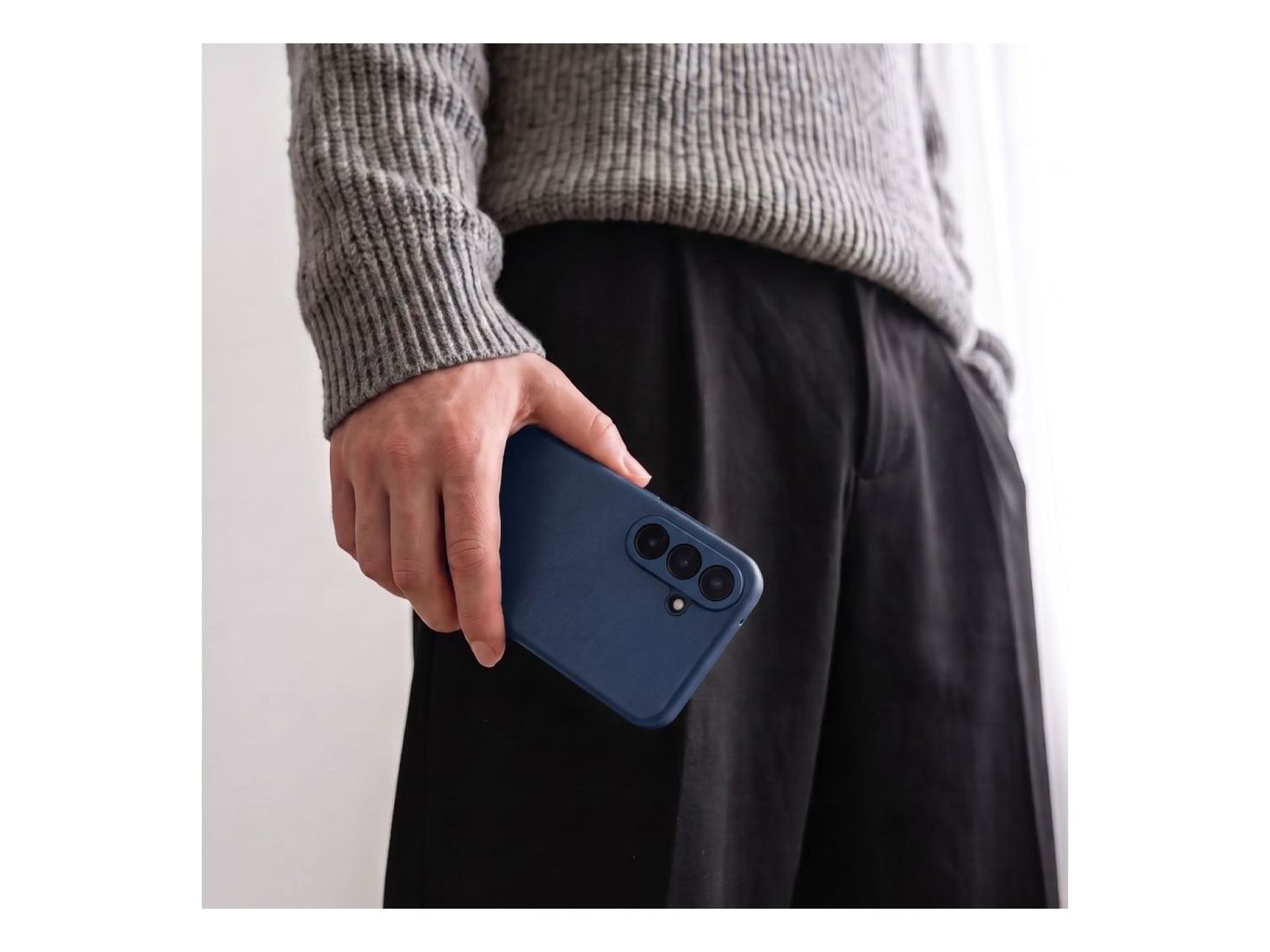 Capa carteira inteligente Tech-Protect para Samsung Galaxy S26 FE - Azul marinho mate