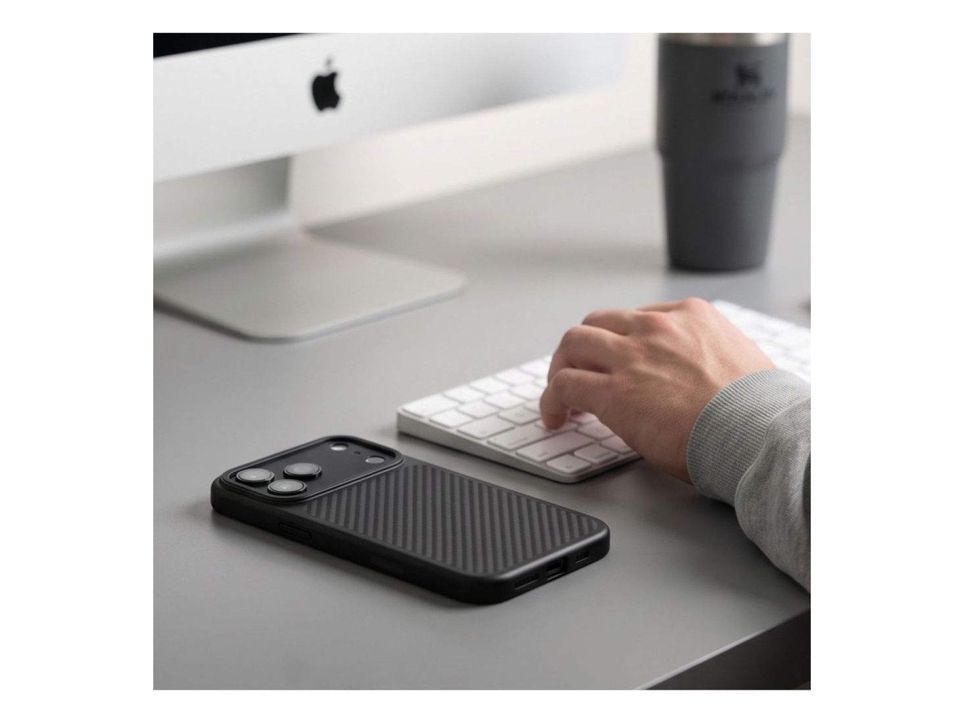 Funda Tech-Protect MagCam MagSafe Carbon para iPhone 18 Pro / 17 Pro - Negra
