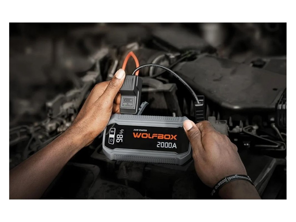 WOLFBOX MegaVolt 12 16,000 mAh 2,000 A Jump Starter